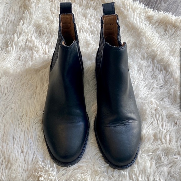 Madewell Leather Chelsea Boot - Picture 3 of 8